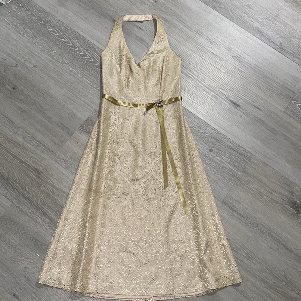 David’s Bridal Halter Bridesmaids Dress. Size: 2
